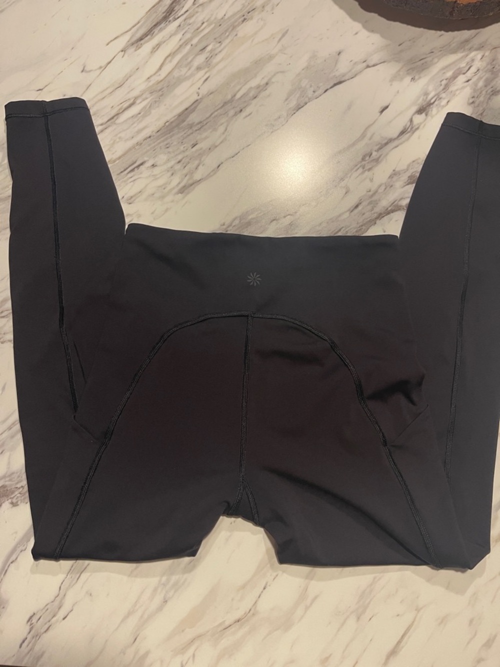 Athleta ultimate stash pocket 7/8 tight
